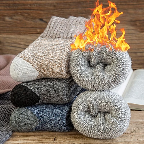 

chaussettes en laine résistantes au froid chaussettes épaissies hommes hiver plus velours chaussettes chaudes super épaisses chaussettes mi-tube chaussettes en cachemire d'hiver