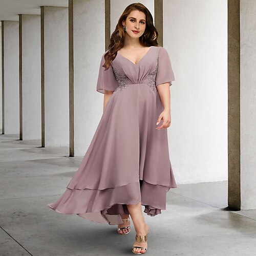 

A-Line Plus Size Curve Mother of the Bride Dresses Elegant Dress Formal Asymmetrical Short Sleeve V Neck Chiffon with Ruffles Appliques 2022