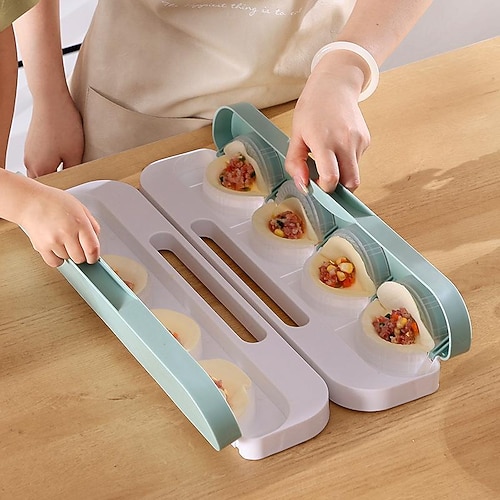 

Automatic dumplings making artifact pattern kneading dumplings mold