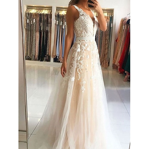 

A-Line Wedding Dresses V Neck Chapel Train Lace Tulle Sleeveless Romantic Sexy with Appliques 2022