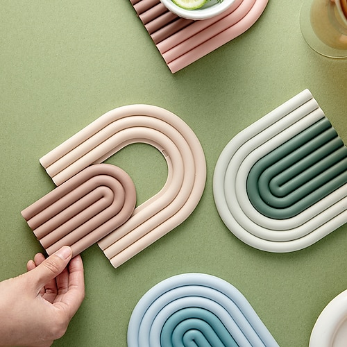 

Nordic Style Silicone Rainbow Shape Insulation Pad Coaster Placemat Pot Pad Table Pad Creative Table Pad Coaster