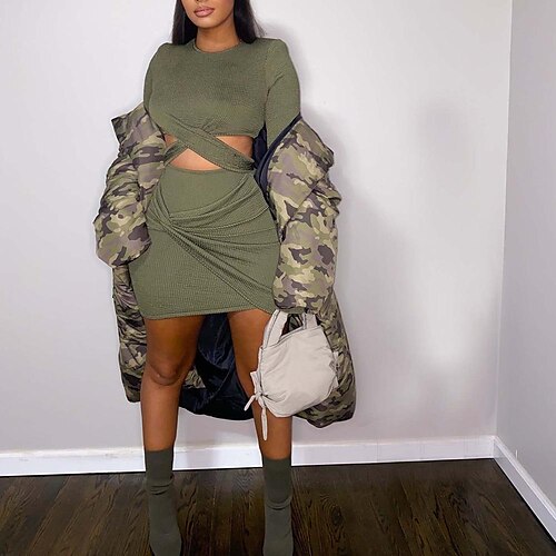 

2022 european and american casual women's texture sense umbilical slit horn long-sleeved top kink bag hip skirt two-piece set