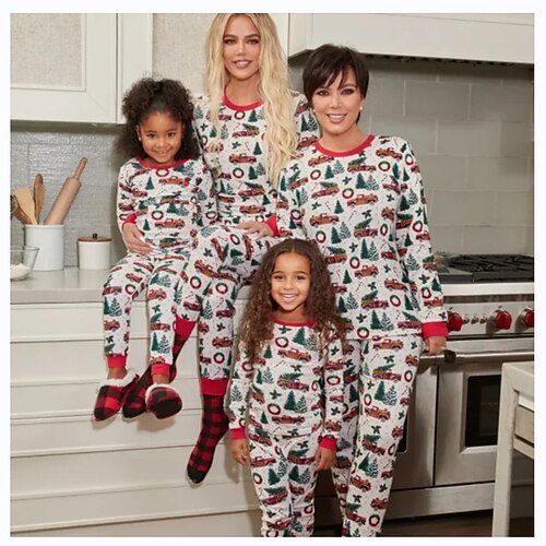 

Christmas Pajamas Family Ugly Home Crewneck Green Long Sleeve Basic Matching Outfits