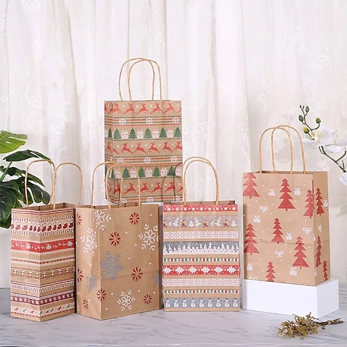

10 PCS Christmas Birthday Santa Claus Festival / Party Wrapping Paper for Gift Decoration Party 8.275.93.15 inch Kraft Paper 21158cm Christmas Gift Bag, Kraft Paper Bag, Goodie Bag, Goody Bag