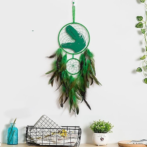 

grøn drømmefanger dinosaur håndlavet gave med grøn fjerkrog blomst vindklokke ornament vægophæng indretningskunst boho stil 60x18cm/24''x7''