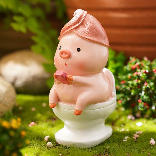 

1PC Toilet Piglet Resin Creative Desktop Crafts