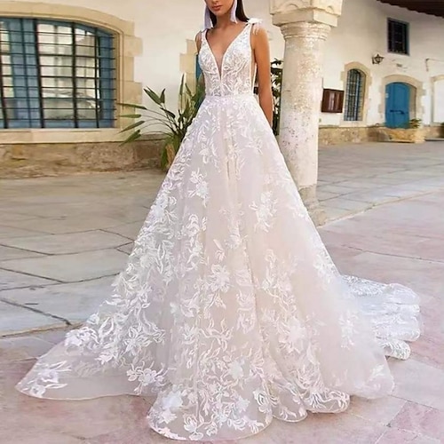 

Fidanzamento Vintage Da cerimonia Abiti da sposa Strascico di corte A tubino Senza maniche A V Di pizzo Con Nappa Con applique 2023 Abiti da sposa