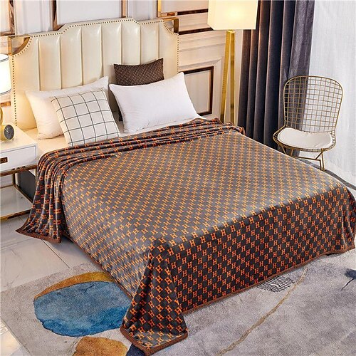 

Simplicity Light Luxury Farai Velvet Throw Blanket Soft Fuzzy Fluffy Cozy Blanket Plush Furry Comfy Warm Blanket for Couch Bed Chair Sofa Bedroom Holiday and Vacations Gift