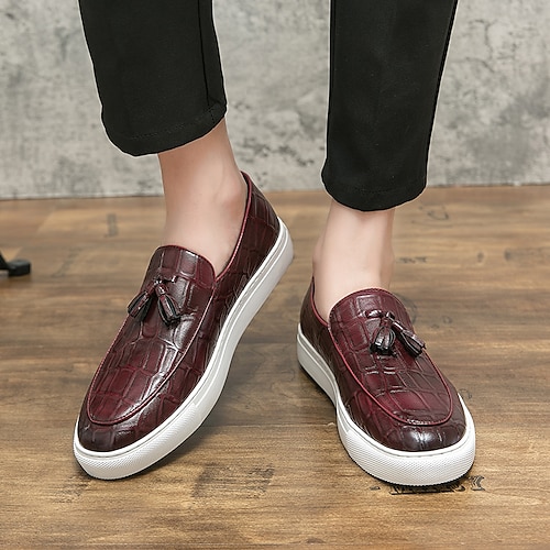 

Per uomo Mocassini e Slip-Ons Mocassini di nappa Mocassini comodi Scarpe scozzesi stile britannico Taglie forti Informale Formale Giornaliero Ufficio e carriera PU Traspirante Nero Borgogna Primavera