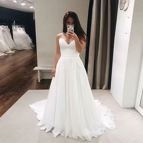 

Sala Informale Da cerimonia Abiti da sposa Strascico di corte Linea-A Senza maniche Senza bretelline Chiffon Con Tinta unita 2023 Abiti da sposa