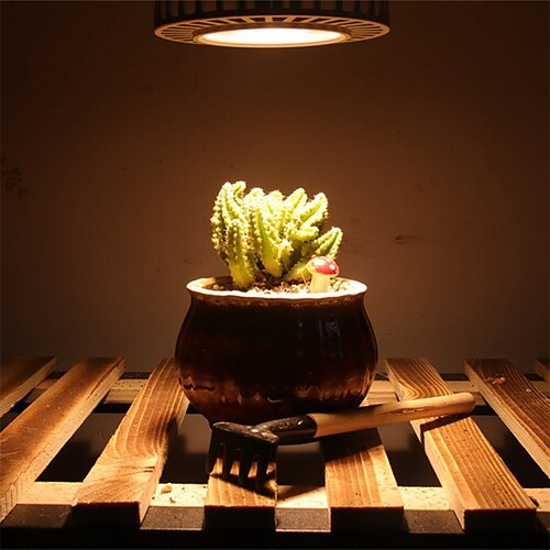

led vekstlys fullt spekter e27 par 30w 35w pære hagebrukslampe blomst vegetabilsk plantevekstlys 3000k