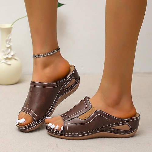 

Damen Mules Sandalen mit Keilabsatz Übergrössen Hausschuhe im Freien Täglich Strand Keilabsatz Offene Spitze Brautkleider schlicht Minimalismus Kunstleder Halbschuhe Feste Farbe Schwarz Blau Braun