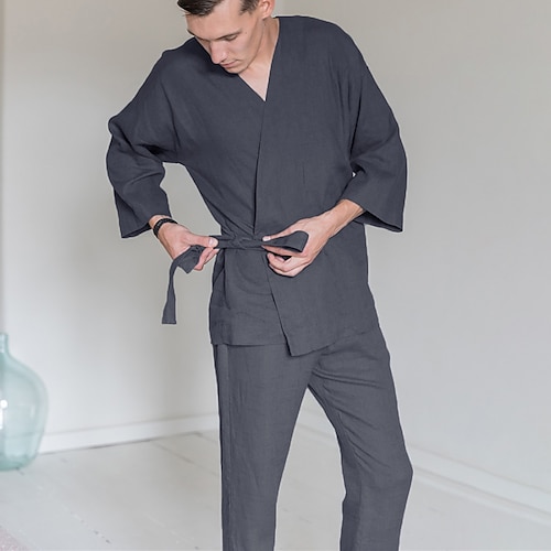 

Per uomo loungewear Top e pantalone del pigiama Pigiami di lino Completi 2 pezzi Liscio Moda Informale Comoda Interni Giornaliero Cotone e lino Comfort A cordoncino Estate Primavera Giallo Marrone