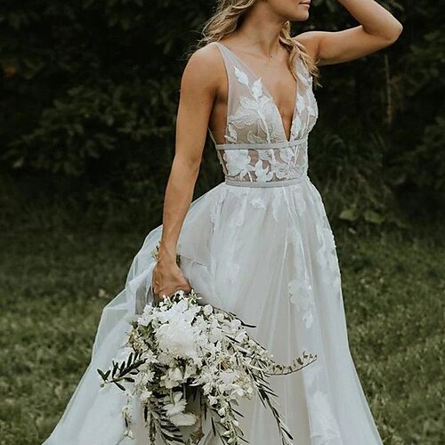 

Spiaggia / Destinazione Boho Abiti da sposa Strascico di corte Linea-A Senza maniche A V Raso Con Con applique Tinta unita 2023 Abiti da sposa