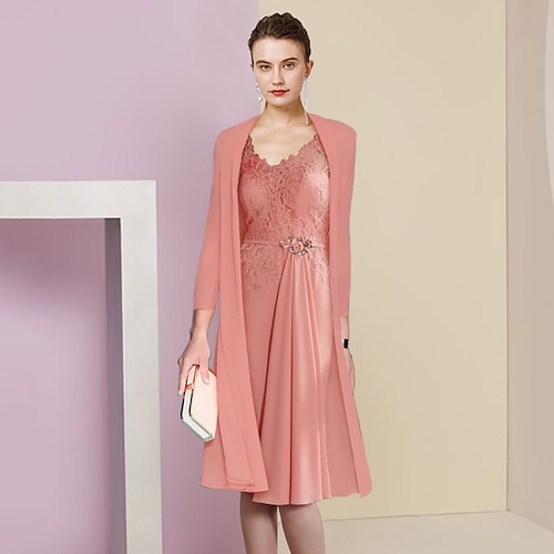 

Spezzato A tubino Abito da cerimonia per signora Formale Invitati del matrimonio Vintage Elegante A V Al ginocchio Chiffon Di pizzo Manica a 3/4 Abiti da giacca con A pieghe Spilla di cristallo 2023