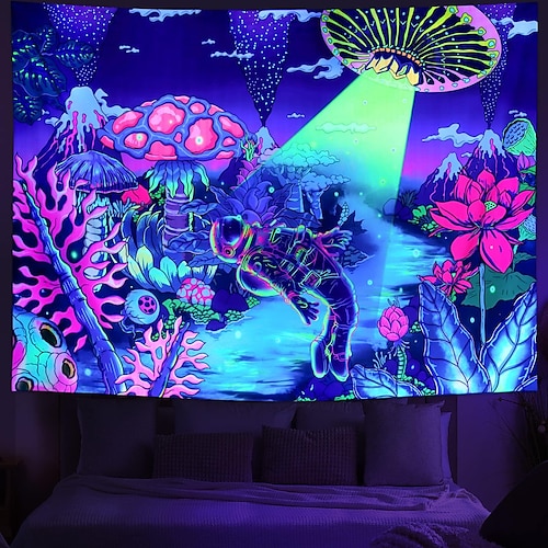 

blacklight billedvev uv reaktiv ufo astronaut trippy tåkete plante natur landskap veggtepper for stue