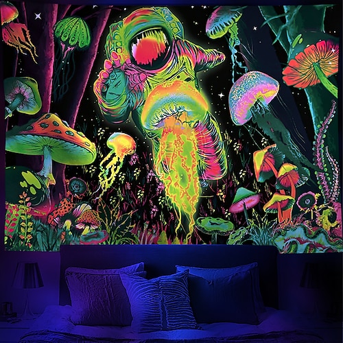 

lumière noire tapisserie uv réactif psychédélique astronaute trippy montagne brumeux champignon nature paysage suspendu tapisserie mur art mural pour salon chambre