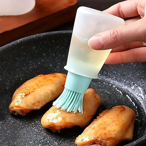 

Portable Silicone Oil Bottle With Brush Grill Oil Brushes Pastry Plastic Kitchen Oil Bottle Outdoor Baking BBQ Brush