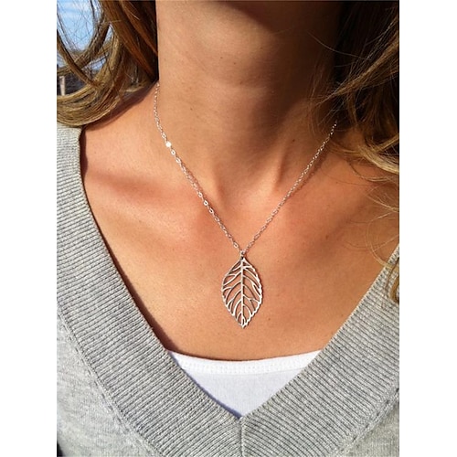 

Women's Necklace 1PC Leaf Pendant Metal Alloy Long Necklace Chic Leaf Shaped Chain Jewelry Necklaces (Silver Gold, One Size)