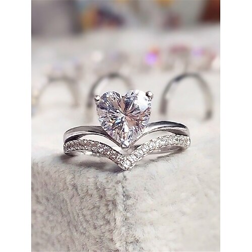 

Women's Rings Romantic Date Heart Ring