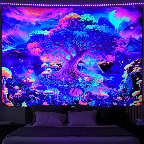 

Tapiz de luz negra uv reactivo árbol de la vida trippy misty seta paisaje natural tapiz colgante pared arte mural para sala de estar dormitorio