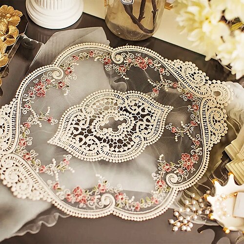 

3725cm Lace Doily Placemat Embroidered Placemats Floral Cutwork Lace Vase Pads Table Centerpiece Table Topper Vintage Home OfficeTable Decoration