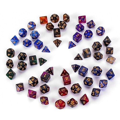 

céu estrelado, dados multifacetados de duas cores, conjunto de sete peças, um jogo de número