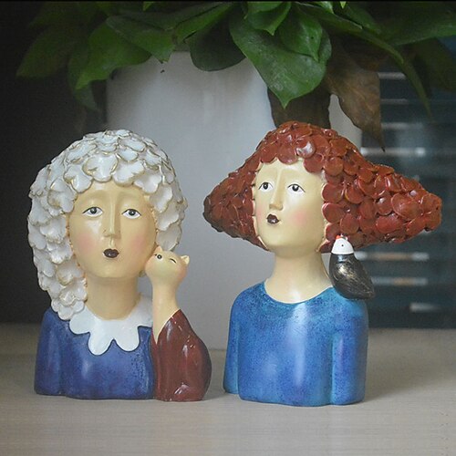 

Statue European Style Lady Statue, Character Figurines with Animal,Resin Material Art Crafts Collectibles for Hotel Bookshelf Decor, with Cat