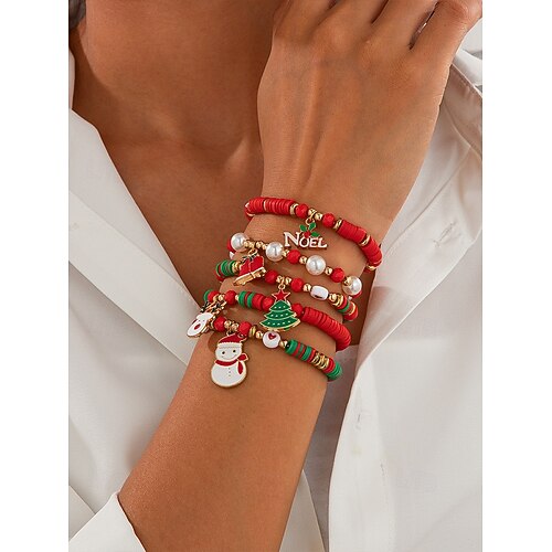 kerst bedel kralen armband set – feestelijke rode, groene en witte gestapelde armbanden met kerstman, boom en geschenk bedels – perfect voor vakantie mode en geschenken