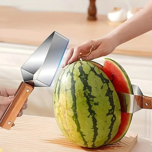  Coupe-melon en acier inoxydable avec lames triangulaires, coupe-fruits ergonomique avec manche en bois, outil de cuisine durable et sûr pour pastèque, cantaloup, etc.