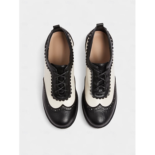  Dámské vintage černobílé oxfordské boty typu brogue z 50. let se šněrovacím designem a nízkým podpatkem - retro obuv z oktoberfestu pro běžné nošení, práci a cosplay oblečení.