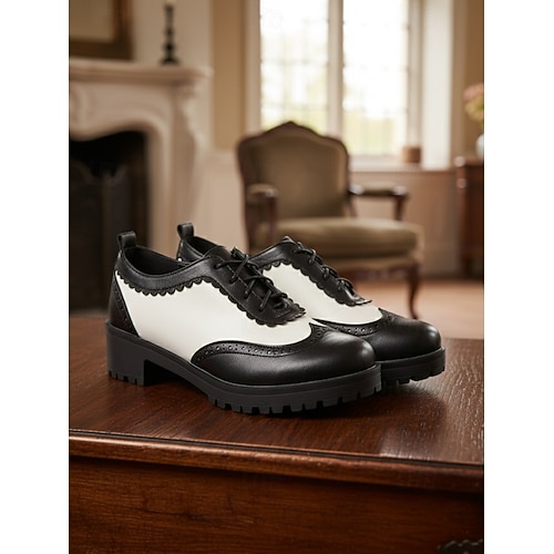  Dámské vintage černobílé oxfordské boty typu brogue z 50. let se šněrovacím designem a nízkým podpatkem - retro obuv z oktoberfestu pro běžné nošení, práci a cosplay oblečení.