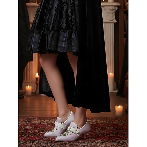  Women's Black Vintage Embroidered Kitten Heel Shoes with Rhinestone Buckle – Elegant Floral Court Pumps for Retro Outfits, Costume Shoes and Gatsby Parties