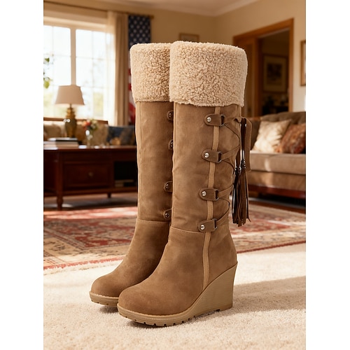Bottines Beige Faux Daim à Pompons - Taille UK4 (pointure Femme) - Occasion
