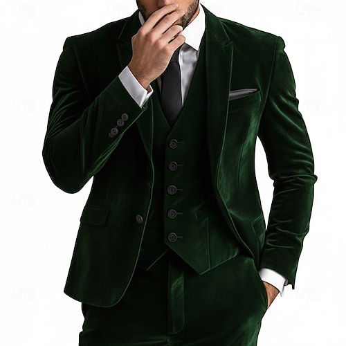  Terno masculino de veludo para festa de casamento, lapela de bico, amarelo ou bordô, corte formal, cor sólida, três peças, abotoamento simples e fechamento com um botão.