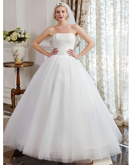 Ball Gown Wedding Dresses Strapless Floor Length Tulle Over Lace Strapless Vintage Inspired with Lace 2022