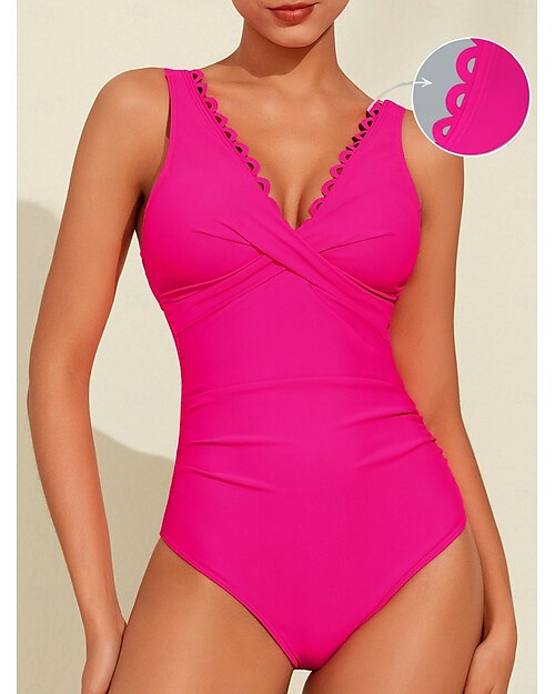 costume intero con scollo a V e bordo petalo a triangolo