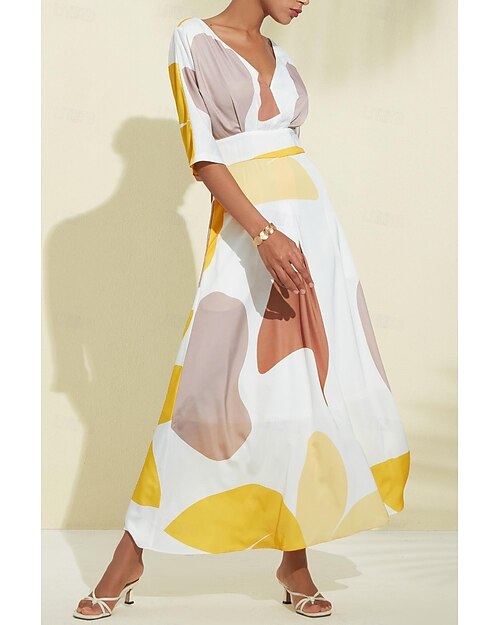 robe longue en satin à fleurs avec poches et col en V