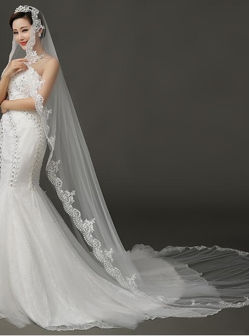 velo da sposa a cascata con bordo in pizzo corto economico online 2018