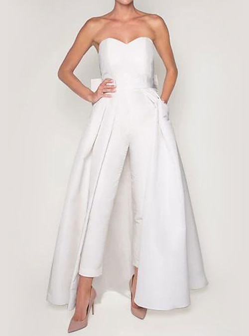 An Off-Beat Fashion: Rock A Jumpsuit At Your Wedding Functions Like A DIVA!  | WeddingBazaar