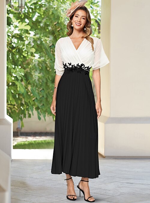 A-Line Mother of the Bride Dress Elegant Vintage Simple V Neck Floor Length  Chiffon Short Sleeve with Lace Applique Pleats Ruched 2026 - 217.99