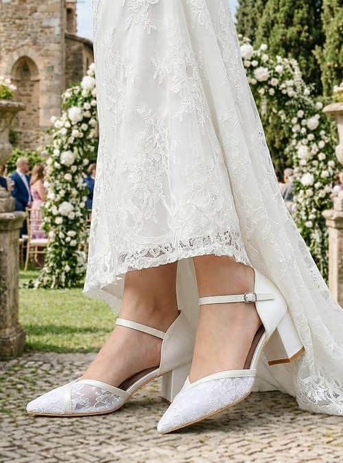 champagne shoes with ivory wedding dress 34 Best Champagne Wedding Shoes for Your Big Day Amazepaperie