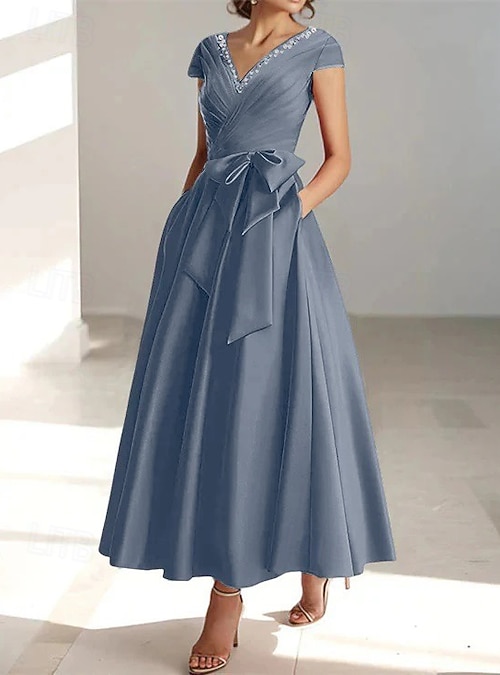 teri jon blue dress Jacquard Border Pattern Shirt Gown Dimension:56.25 L x 15.25 W x 38.75 H Inches Paid P2 Élodie Backless Maxi Dress Luxurious stretch mikado with