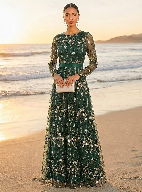 maxi dresses for mother of the bride beach wedding 25 Mother-of-the-Bride Beach Outfits for a Wedding in the Sand