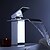 economico Classici-Lavandino rubinetto del bagno - Cascata Cromo Installazione centrale Uno / Una manopola Un foroBath Taps
