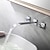 abordables mural-robinet de lavabo de salle de bain muralargenté répandu chrome mélangeurs trois trous robinets de bain avec eau chaude et froide