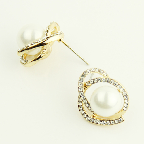 abordables Boucle d&#039;Oreille-Boucle Boucles d&#039;oreille goujon Bijoux 2pcs Alliage / Imitation de perle / Strass Femme Doré / Blanc