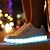 billige Sneakers til kvinder-Unisex Sko PU Forår Efterår Lysende Sko Komfort Sneakers Gang Flade hæle Rund Tå LED Snøring for Atletisk udendørs Hvid Sort