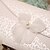 preiswerte Hochzeitseinladungen-Dreifach gefaltet Hochzeits-Einladungen 50 - Einladungskarten Klassicher Stil / Schmetterling Stil / Märchenthema Perlenpapier Bänder