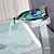 رخيصةأون حنفيات مغاسل الحمام-بالوعة الحمام الحنفية - شلال / LED الكروم في وسط التعامل مع واحد ثقب واحدBath Taps / النحاس
